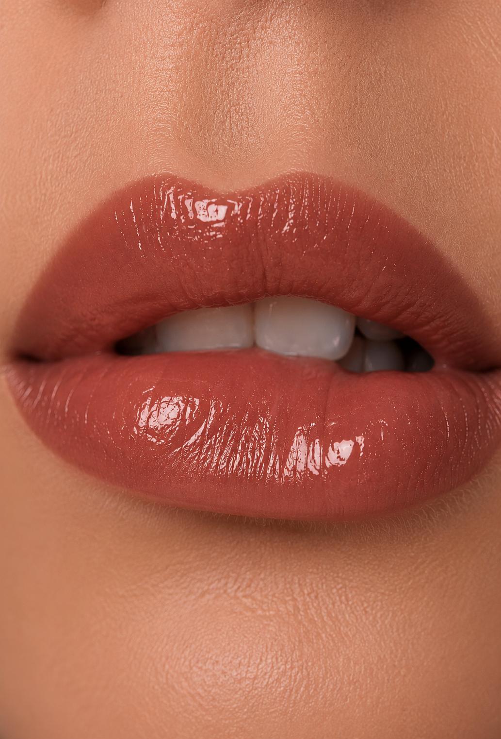 Joy Lush Gloss Stick 01 Mocha Bare